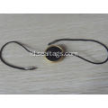 label hitam dengan string